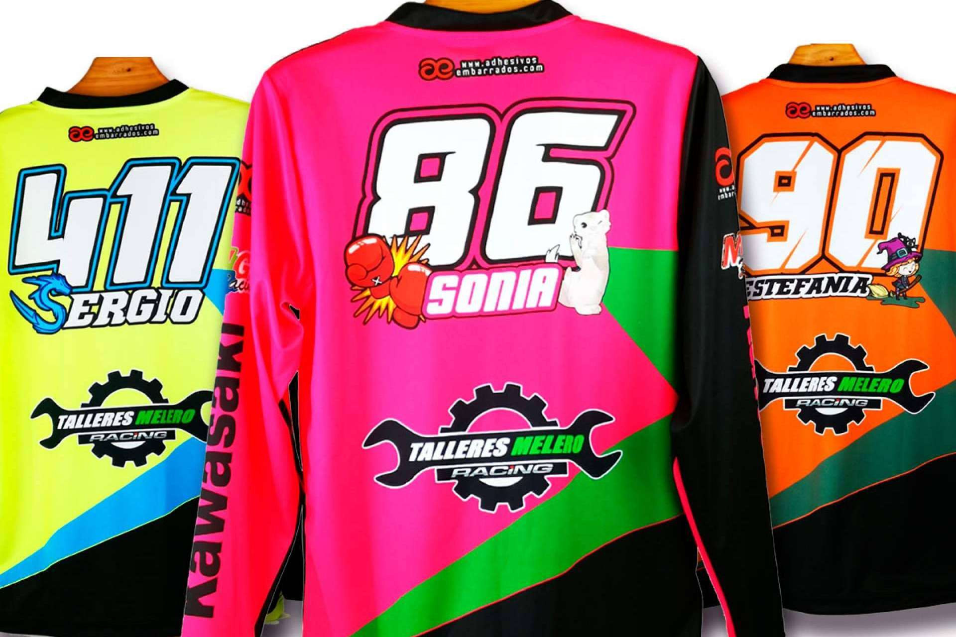 Cómo es la ropa de motocross personalizada de ADHESIVOSEMBARRADOS? -  Empresa 