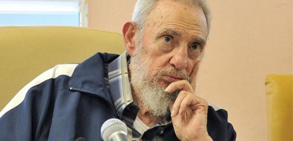  Fidel Castro reaparece en un acto público 