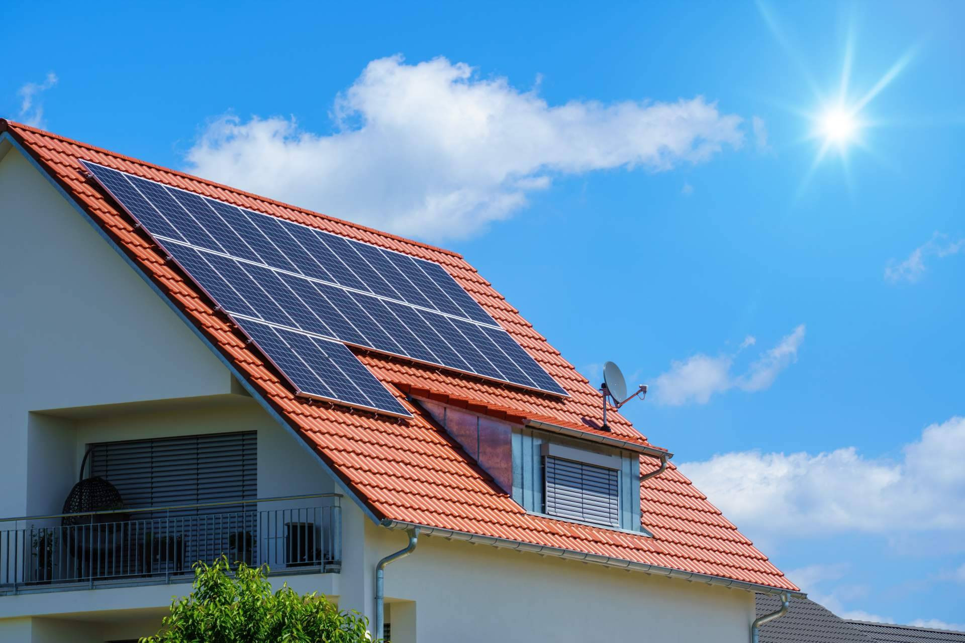 Se pueden instalar placas solares en una comunidad de vecinos