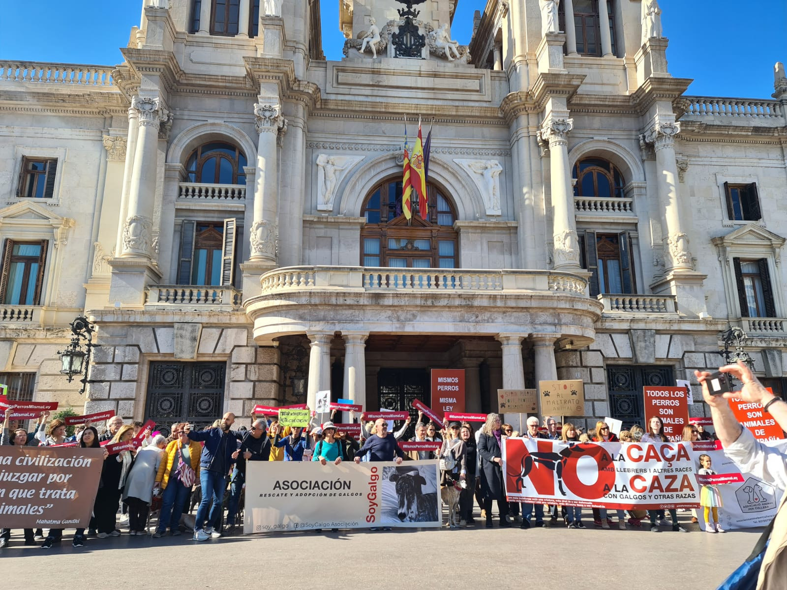 La pesca con arco se está poniendo de moda, ¿Sabes de qué se trata?