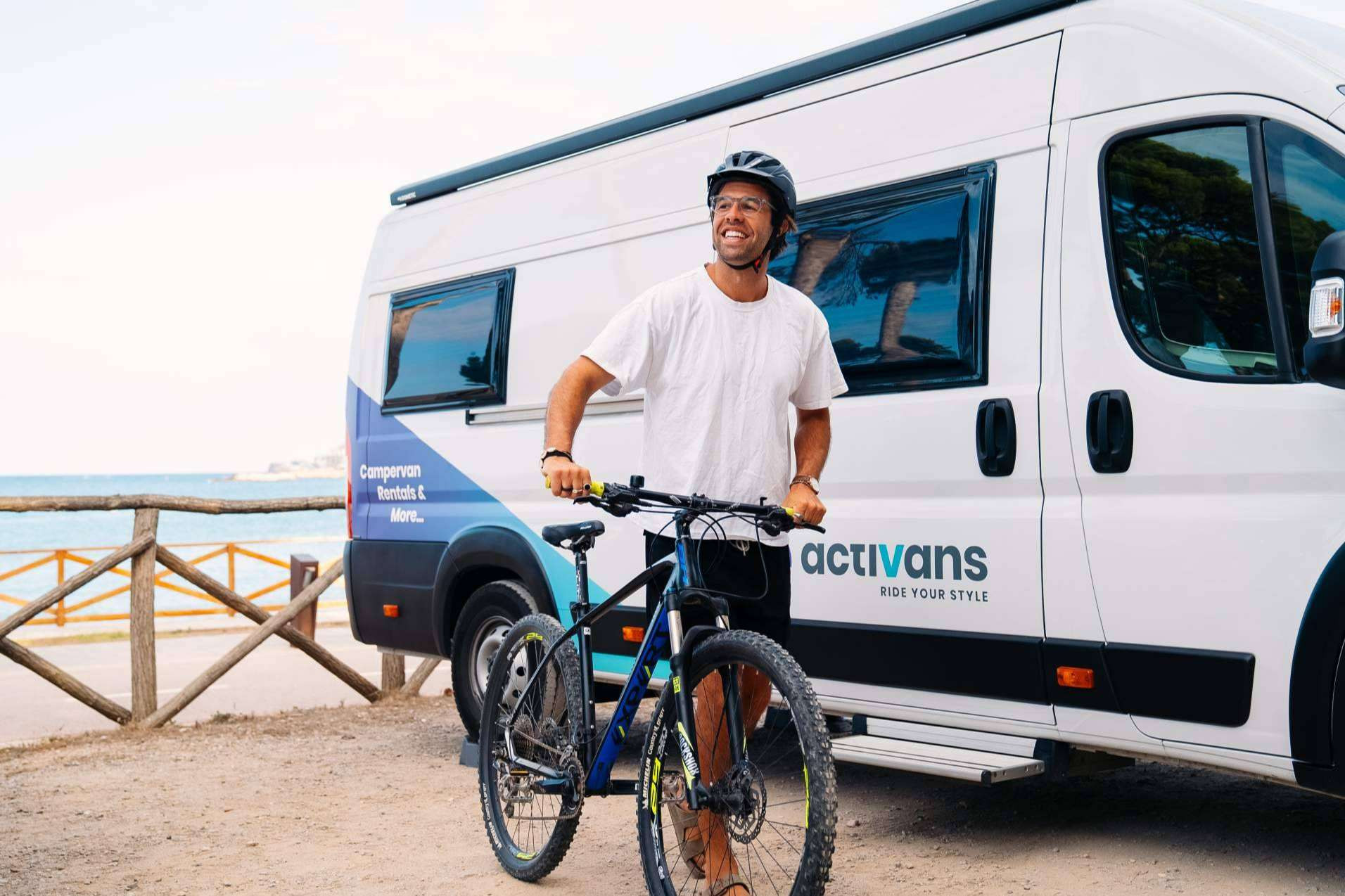  Activans en Girona, descubrir la fusión única de ciclismo y viaje en camper 