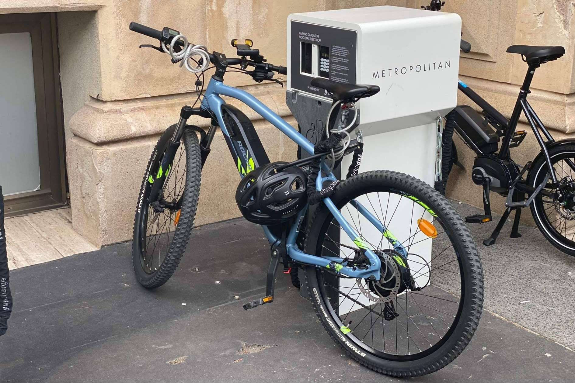  Impulsar la movilidad sostenible con parkings de bicicletas en Barcelona 