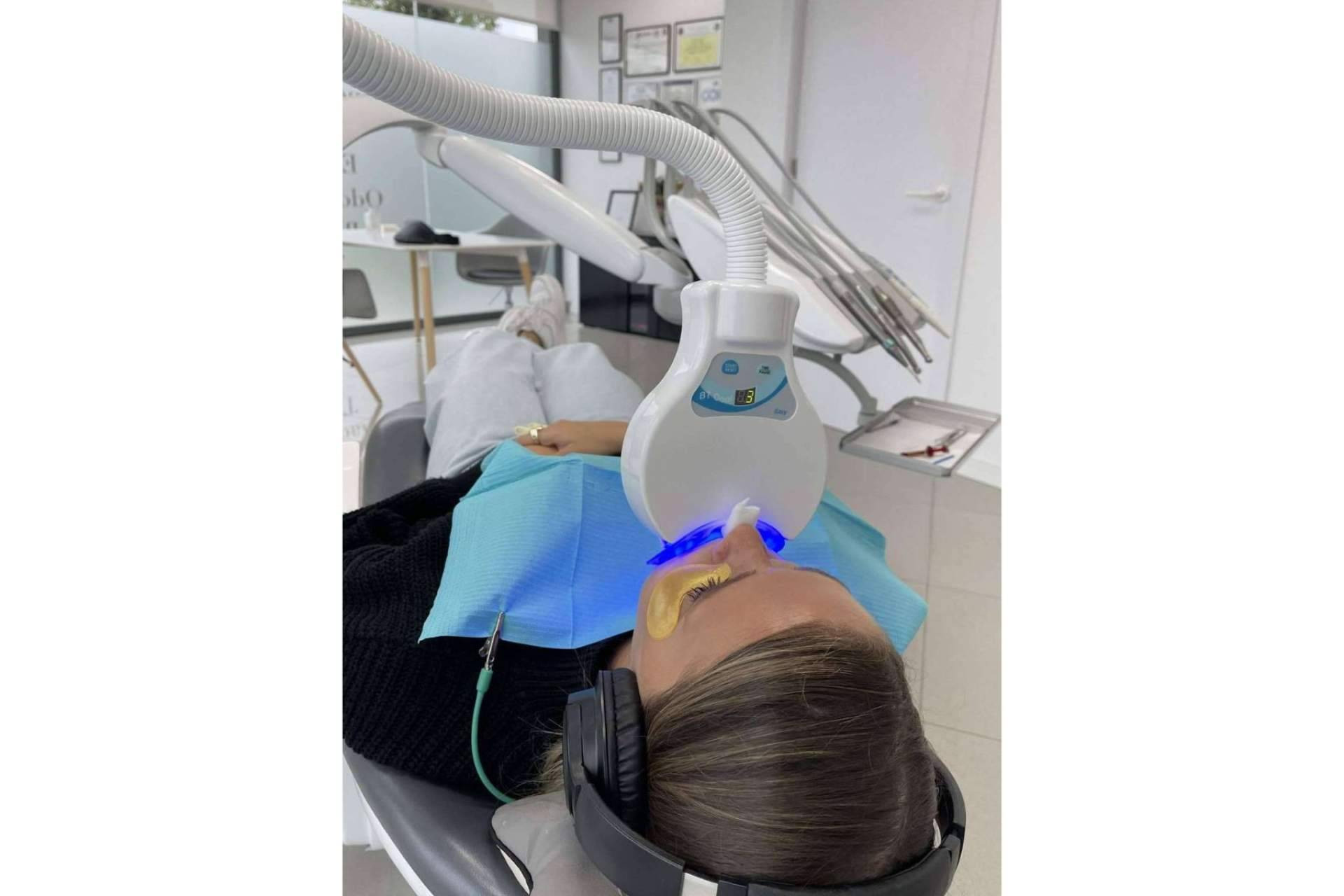  Clínica MG Dental ofrece servicios de higiene y blanqueamiento dental 