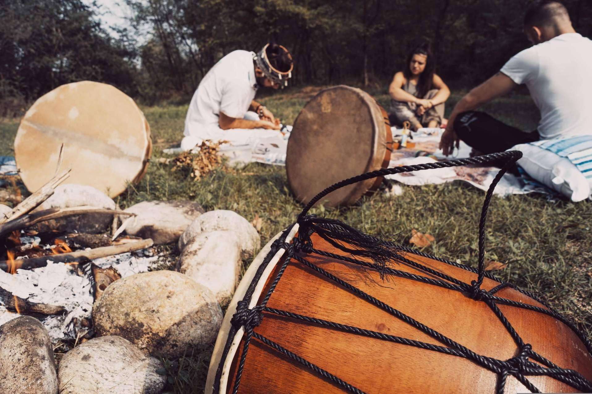  El tambor chamánico y la conexión espiritual a través de su sonido ancestral 