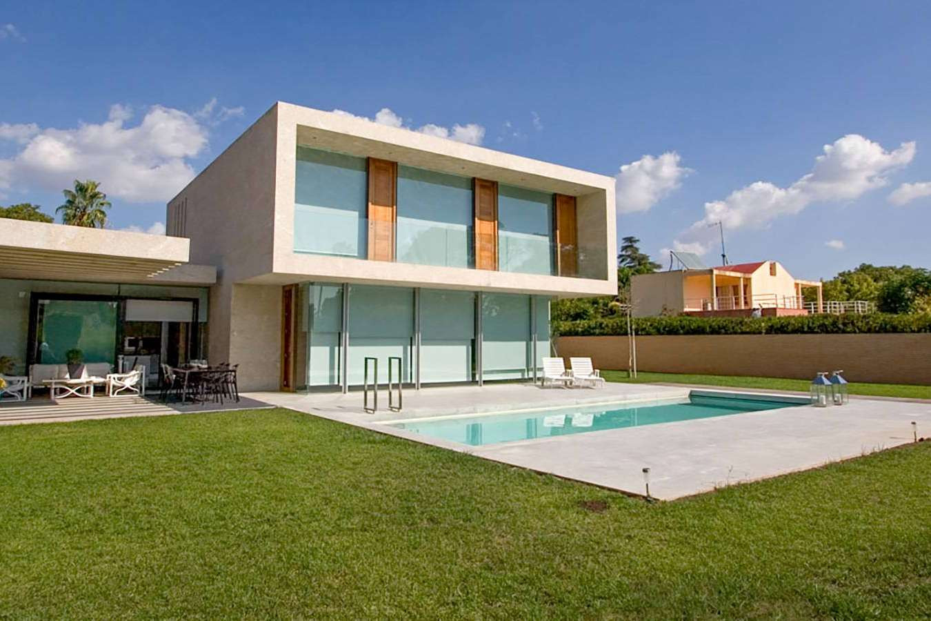  La inmobiliaria en Sitges La Clau Élite ofrece distintos servicios bajo un enfoque de luxury total 