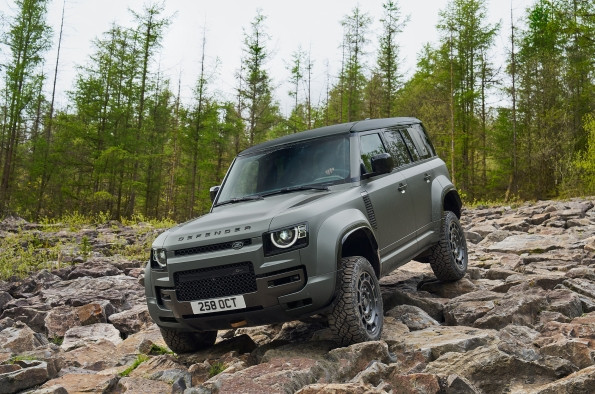  Nuevo Defender OCTA. El modelo más resistente, más lujoso y con más prestaciones de la imparable familia 4x4 