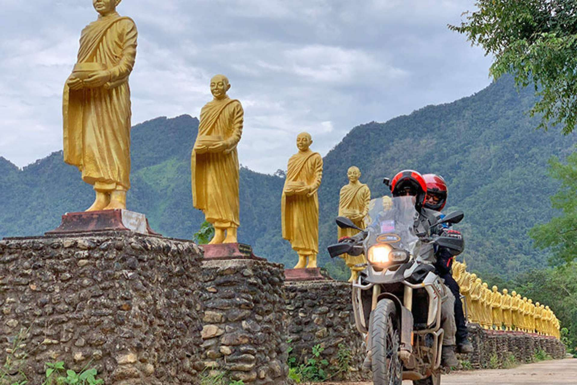  Recorrer Tailandia en moto y la carretera de las 1000 curvas 