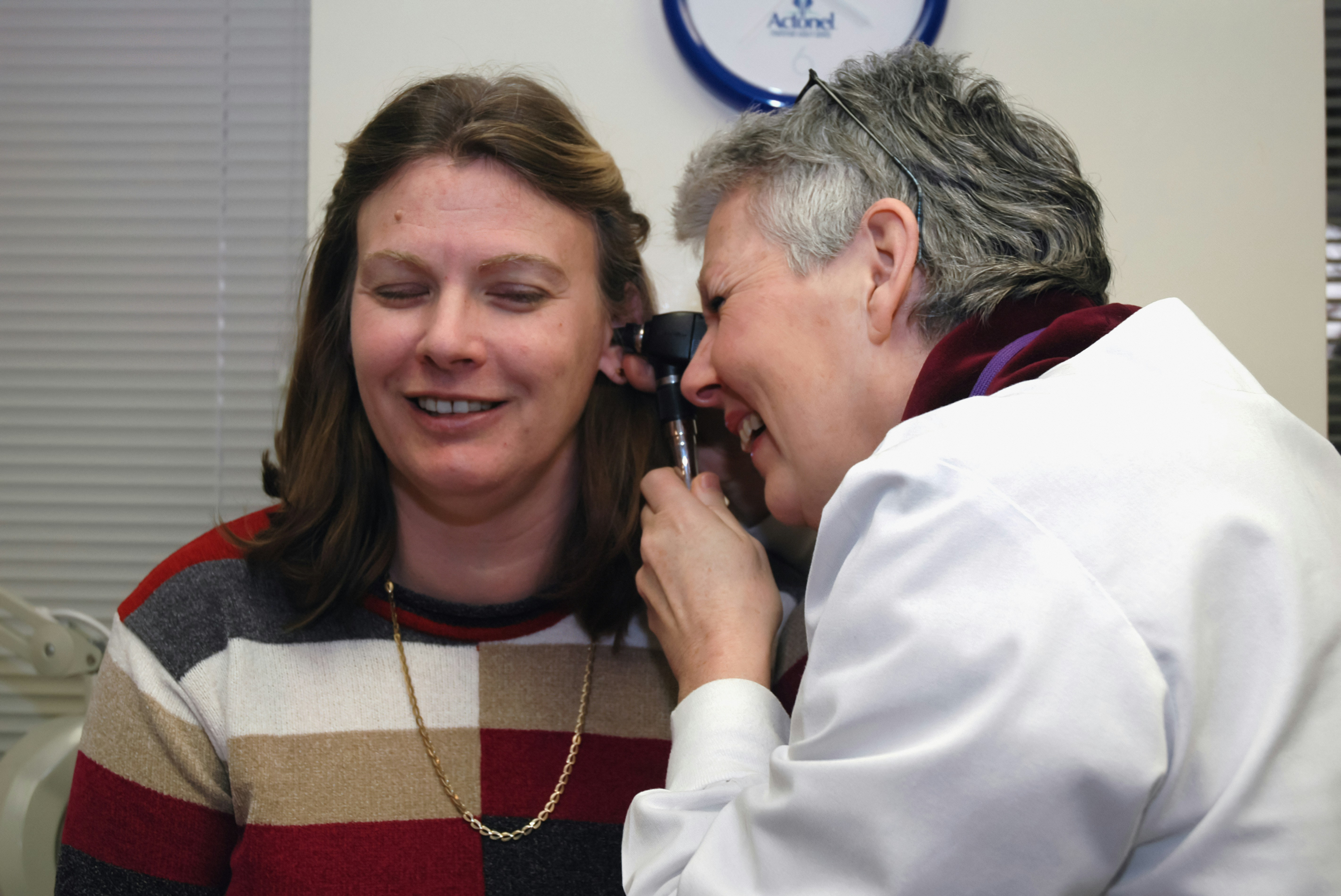  ​Seis consejos para evitar la otitis este verano 