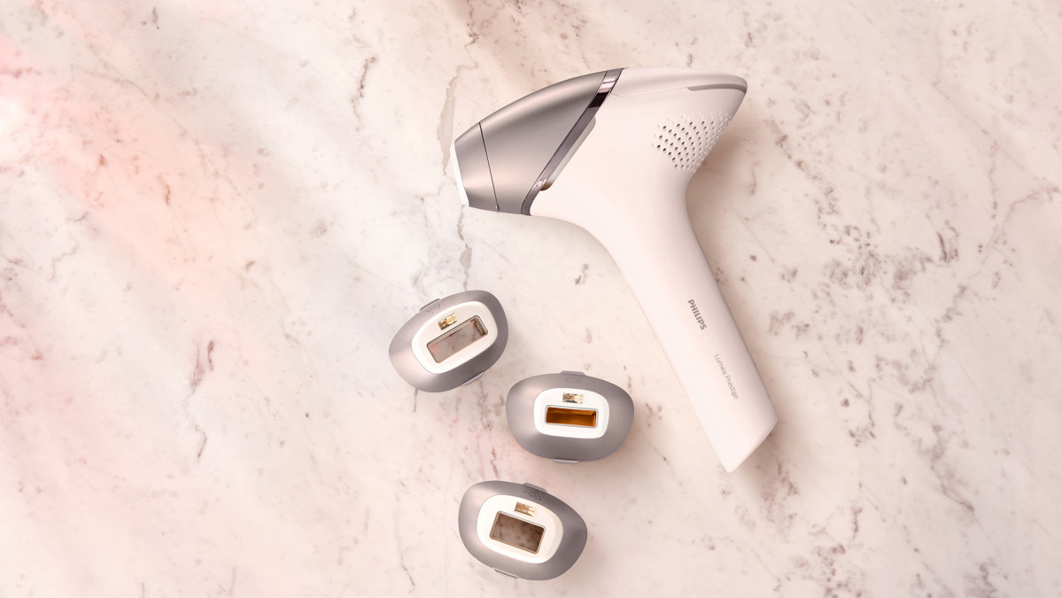 Philips Lumea Serie 9000 BRI958 00 Lifestyle04