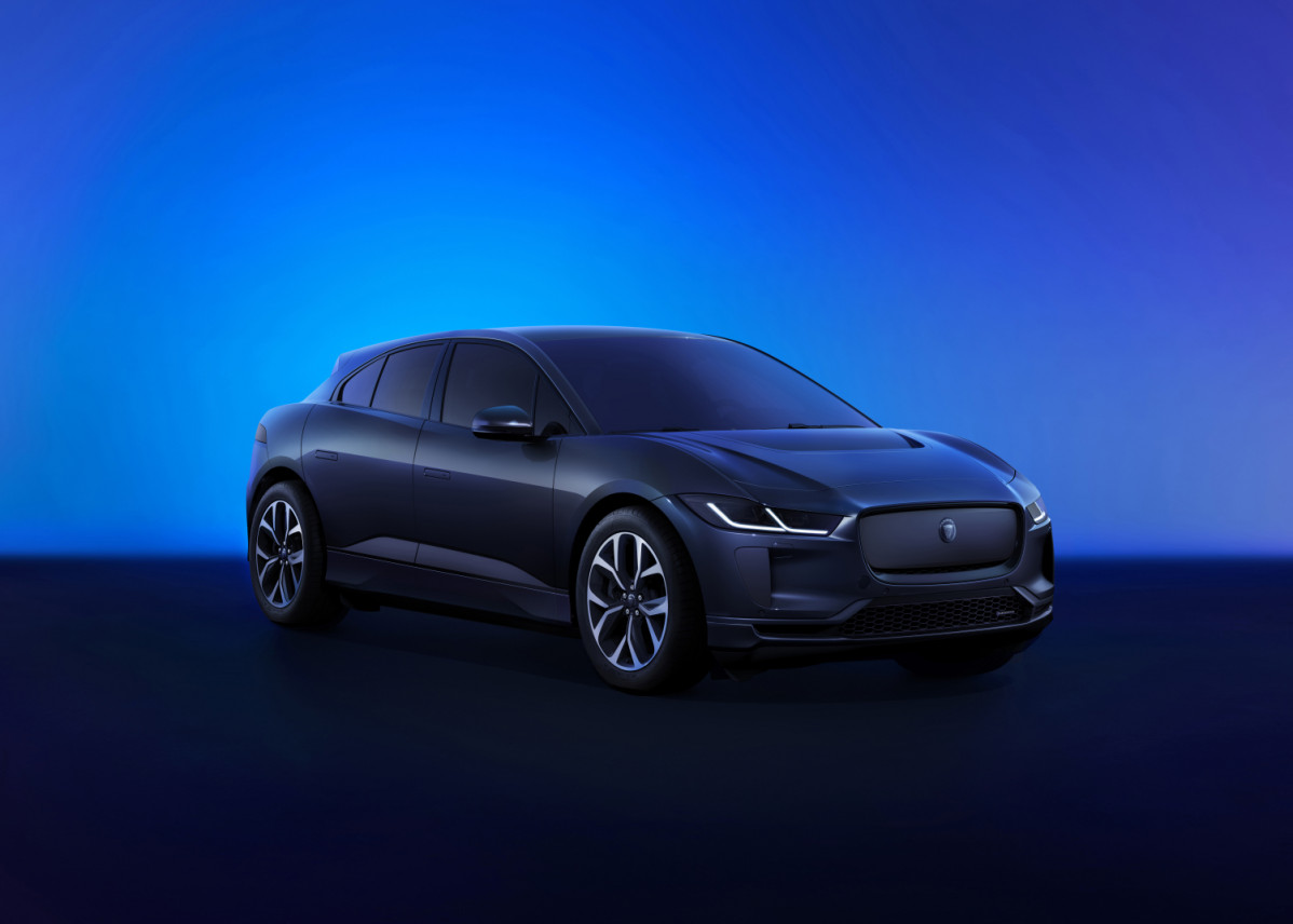 JAGUAR I PACE 1