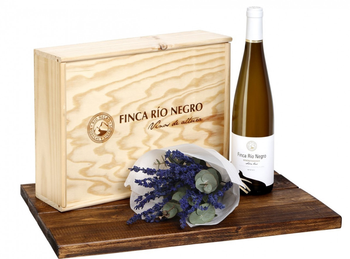 Bodegón Finca Rio Negro blanco 2023