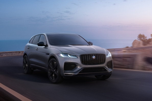 Jaguar F PACE 90u00ba 1