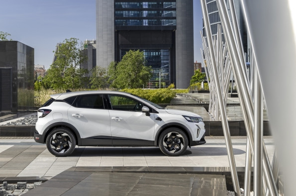 Renault Captur 2024 4