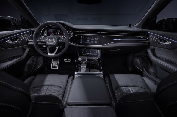 Audi RS Q8 3