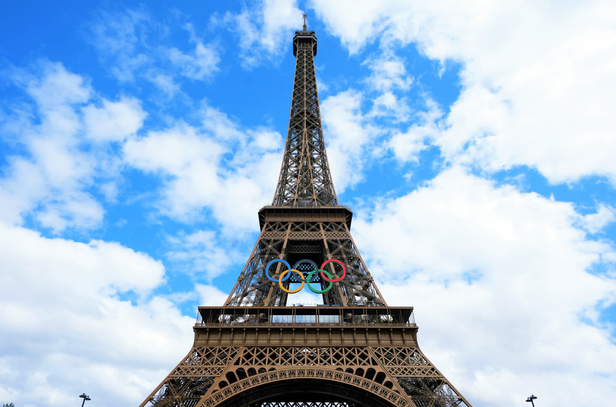 EuropaPress 6104537 23 july 2024 france paris the olympic rings can be seen on the eiffel tower