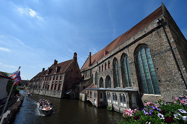 Brujas, canal