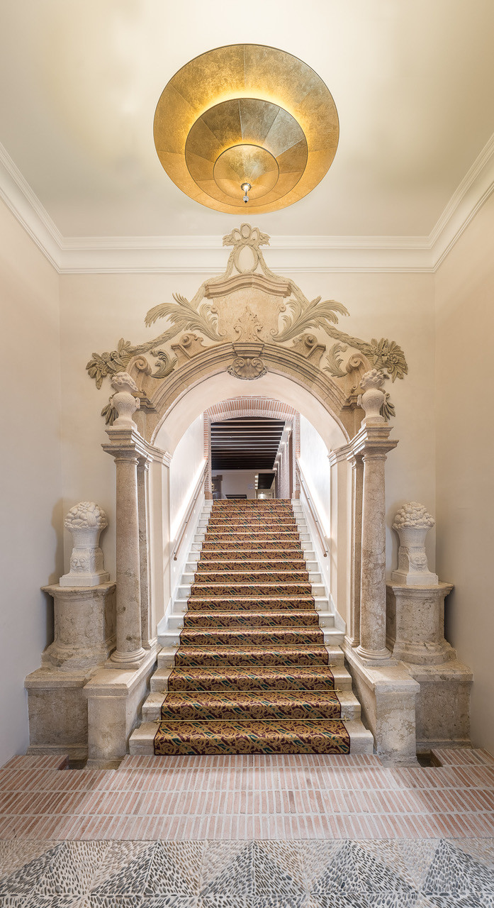 Palaciosolecio escalera entrada