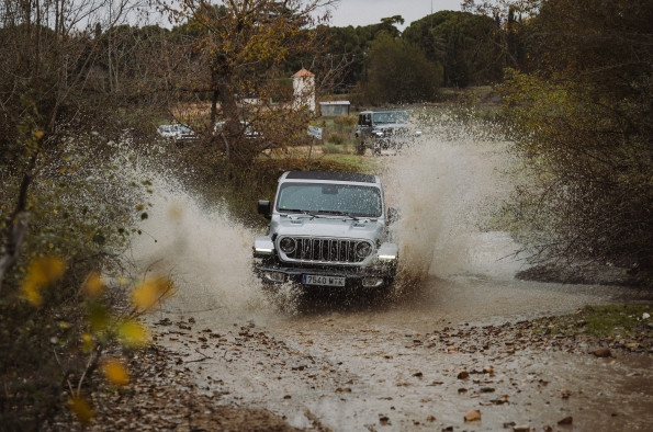 Jeep Wrangler 4