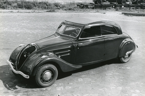 Peugeot 402 2