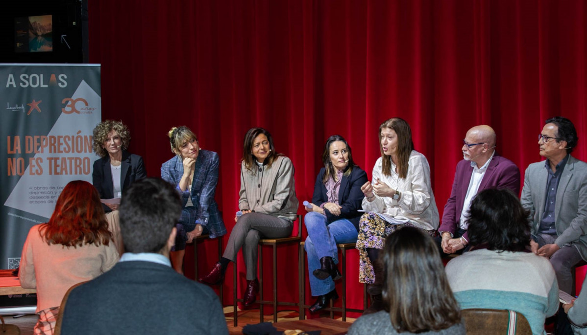 De izq. A dcha Dra. Marsá, Susana Gómez Lus, Dra. Olmo, José Ramón Pagés, Abril Zamora y José Manuel Dolader y Patricia Fernández 2