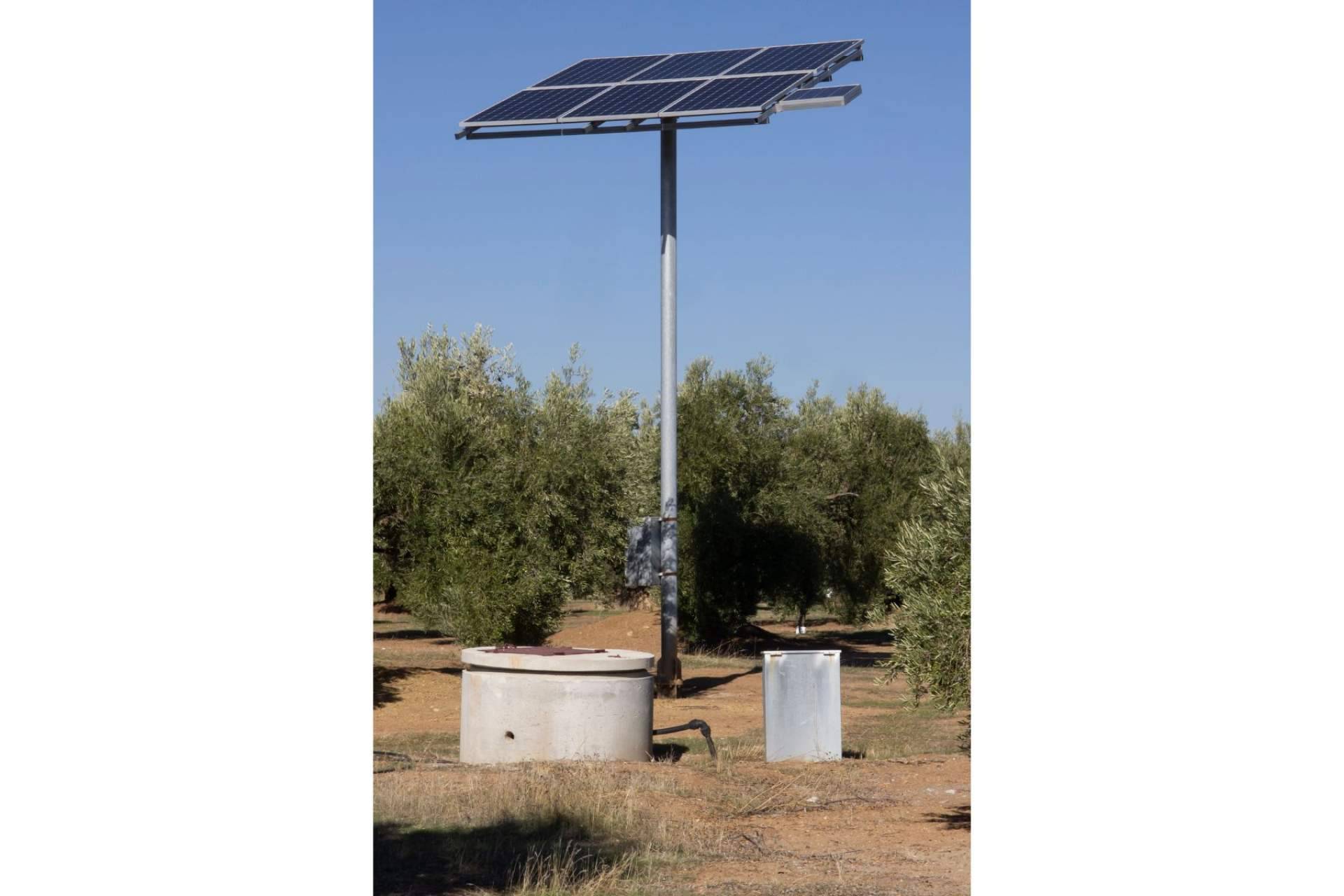 Bombas solares para pozos de agua. 4 Ventajas inconvenientes
