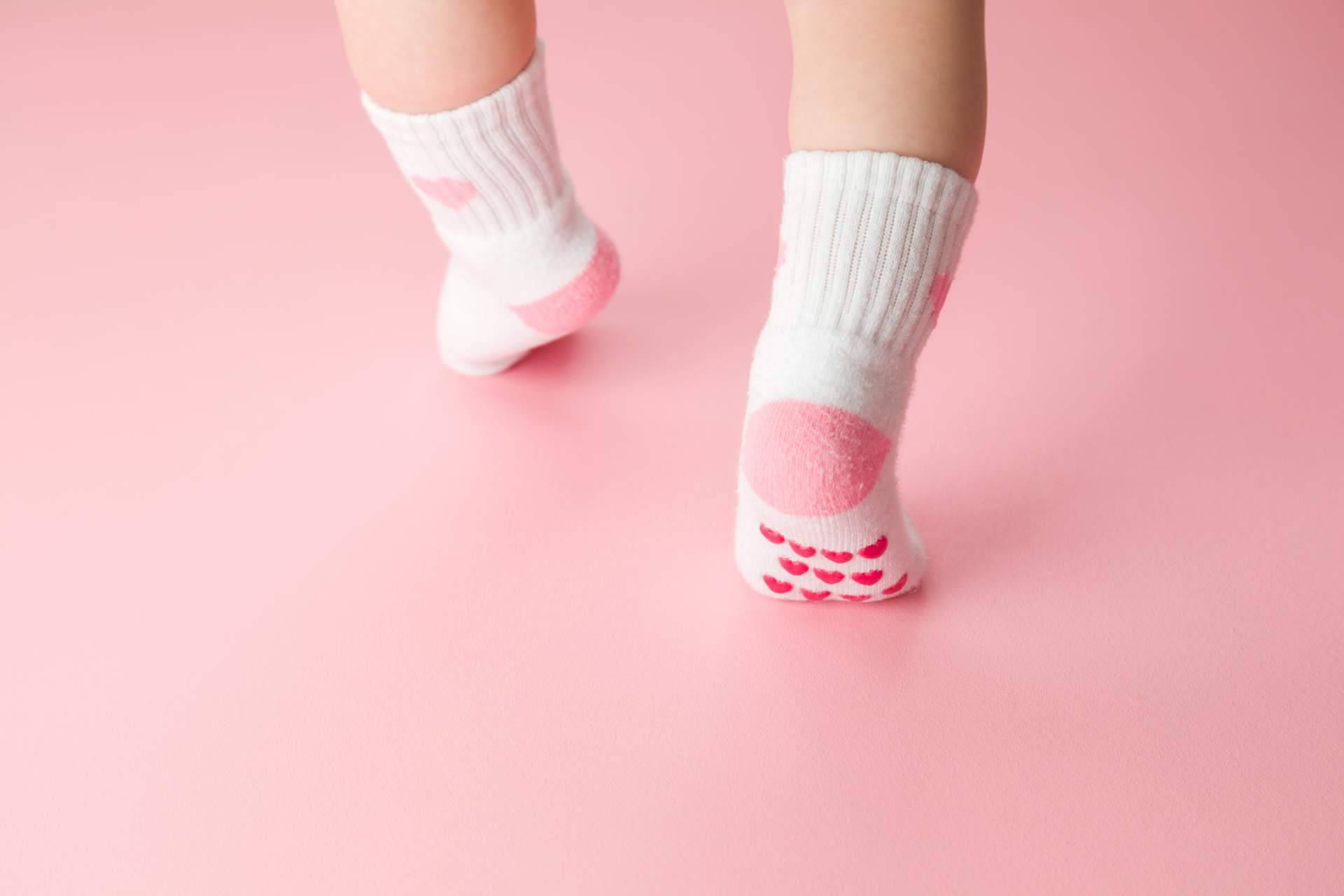 Botines Rose Pom Pom - Calzado Barefoot - Zapatos infantiles