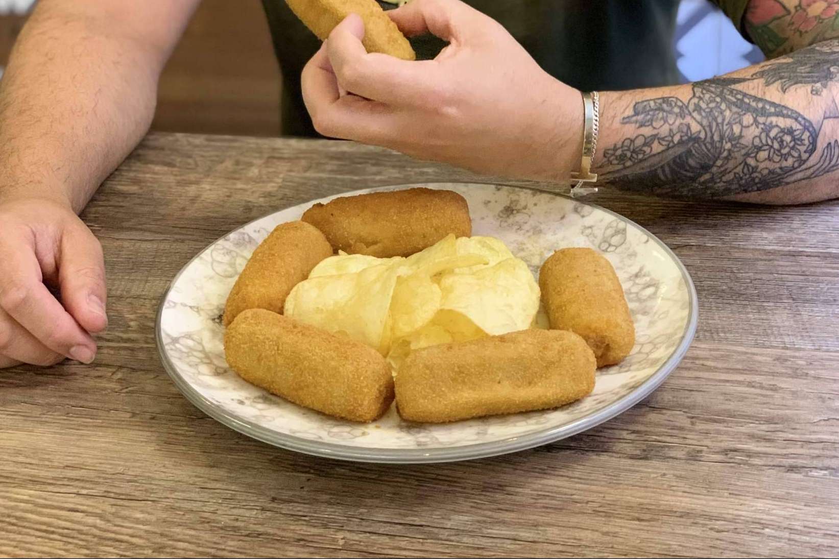 Las croquetas preferidas de los madrileños, en la Taberna La Española